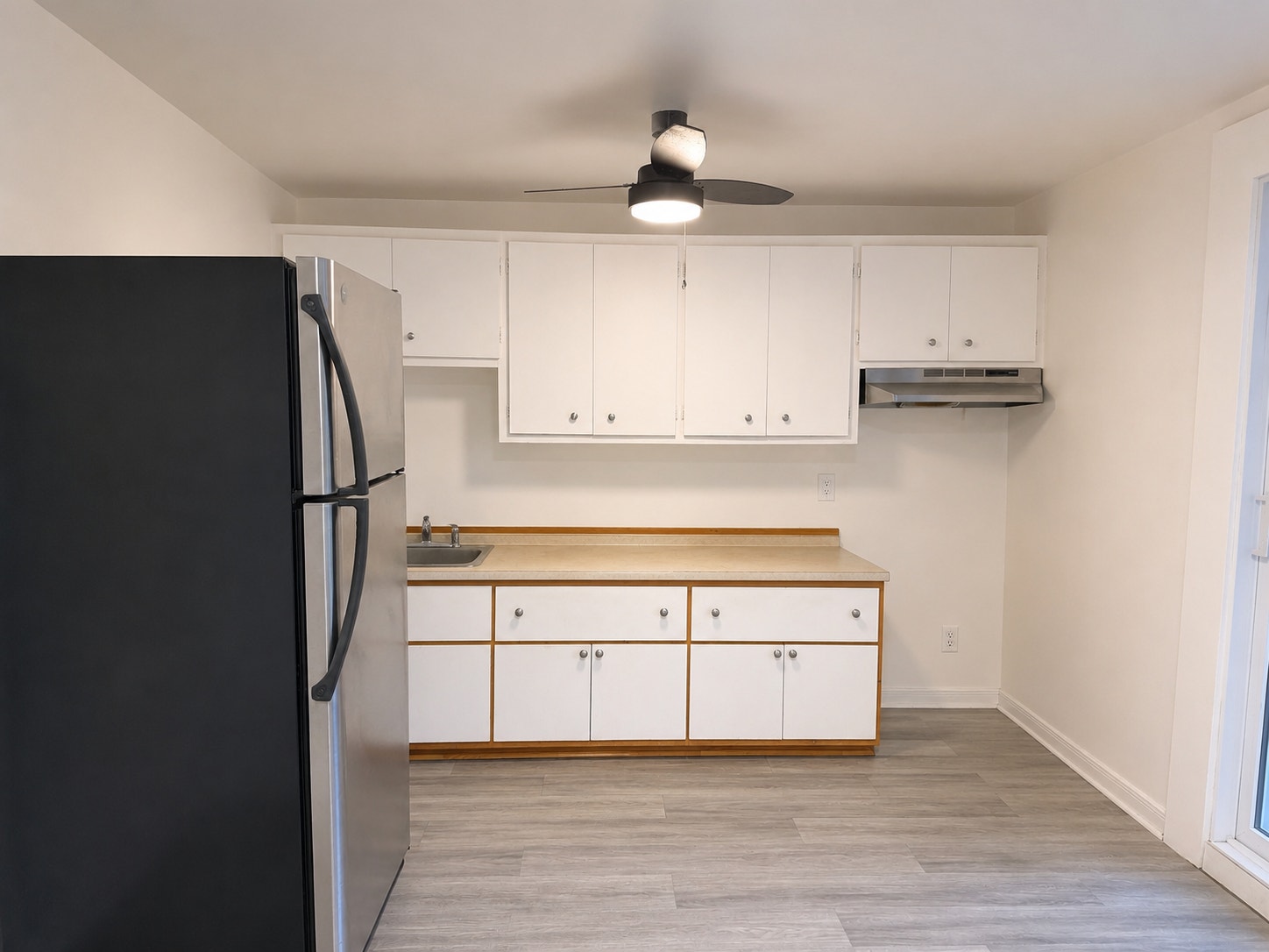 Downtown Large 5 1/2 for rent near Metro Lionel_Groulx — photo 3