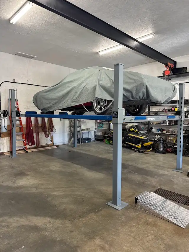 Unique Lifts 11000lbs heavy duty 4-post car lift *Trucks/Duallys