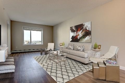 Montrose Manor - Incredible 3 Bedroom Apartment Apartment for Re 3
