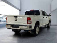 Check out this vehicle's pictures, features, options and specs, and let us know if you have any ques... (image 4)