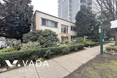 Valcrest Manor Studio Rental 10-1208 Burnaby St Vancouver: VADA 13TH MONTH FREE RENT This spacious t...