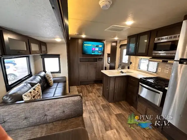 2019 Forest River RV Salem 32BHDS Bunk Room & 2 Slides in Travel Trailers & Campers in Moncton - Image 23