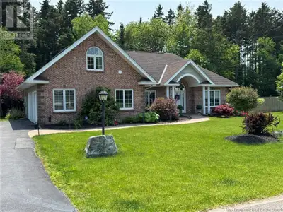 Welcome to Hastings Cove one of the most desirable enclaves within Kennebecasis Park! This picturesq...