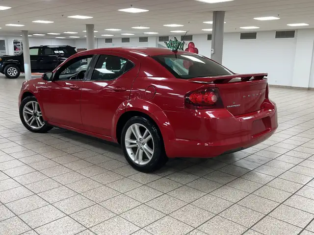 2011 Dodge Avenger SXT in Cars & Trucks in Calgary - Image 5