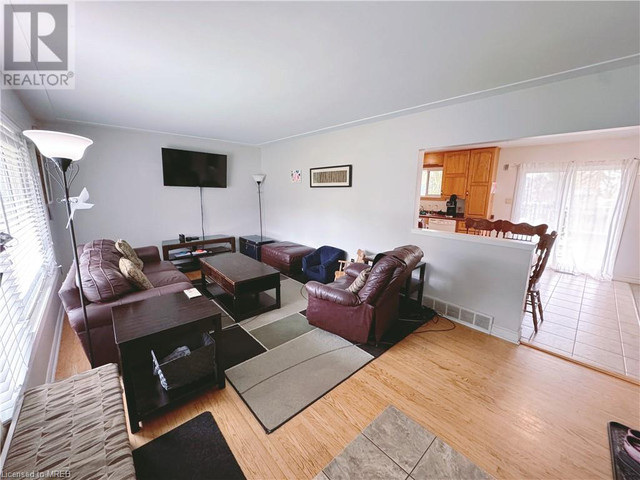 215 BELLEHAVEN Drive Waterloo, Ontario in Houses for Sale in Kitchener / Waterloo - Image 2
