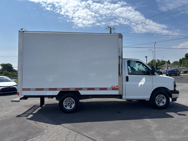 2023 GMC Savana Commercial Cutaway 12 PIEDS TRÈS BONNE CONDITION dans Autos et camions  à Saint-Jean-sur-Richelieu