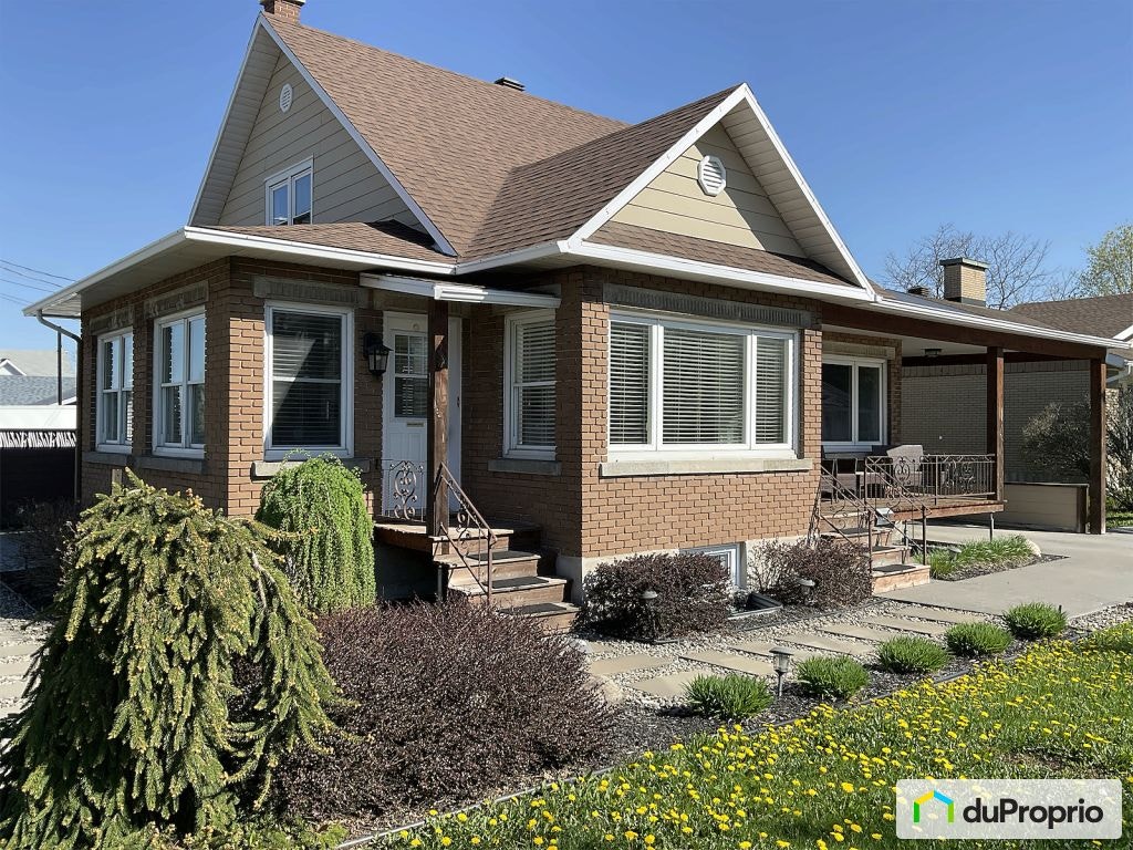 $387,500 - 1 1/2 Storey for sale in Plessisville — photo 2