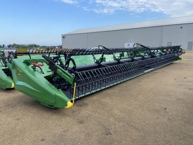 2025 John Deere HDR 50 in Farming Equipment in Swift Current - Image 8
