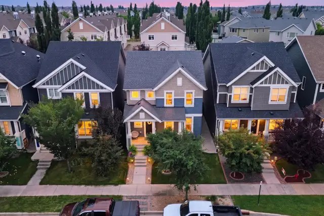 Show-Home Summerside 4 Bed + Lake Privileges