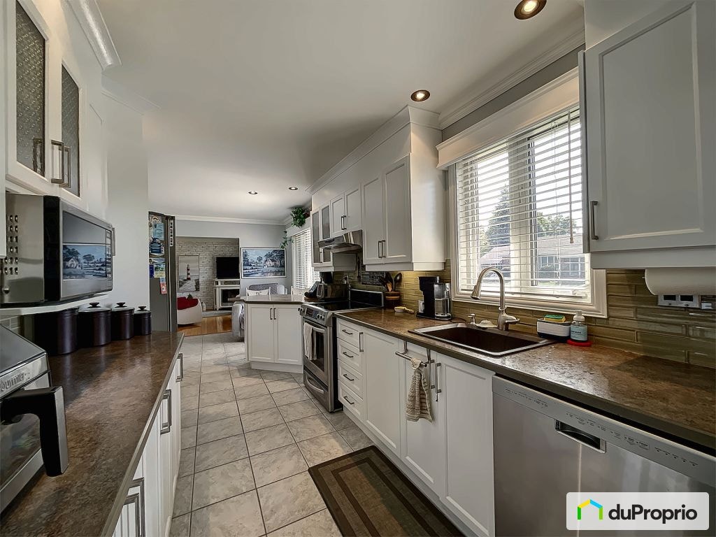 $485,000 - Bungalow for sale in Sorel-Tracy — photo 2