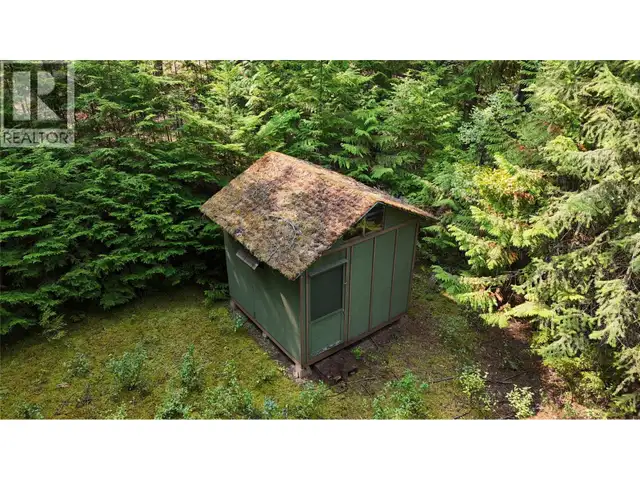 BALFOUR Avenue Lot# LOT 8 Kaslo, British Columbia in Land for Sale in Nelson - Image 15