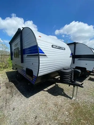 BRAND NEW 2025 Sunlite 16BH FINANCING & EXTENDED WARRANTY AVAILABLE FREE PROFESSIONAL ORIENTATION LI...