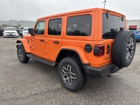 BLACK CLOTH LOW-BACK BUCKET SEATS,ENGINE: 3.6L PENTASTAR VVT V6 W/ESS -inc: Engine Oil Cooler,BODY-C... (image 6)