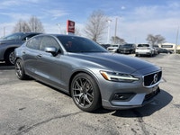 Drive with confidence and embrace every journey in this remarkable 2020 Volvo S60 Momentum. Boasting... (image 3)