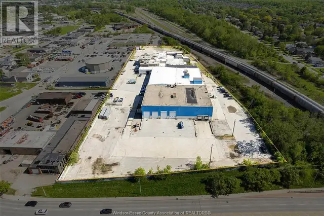 1153 TECUMSEH ROAD West Windsor, Ontario in Commercial & Office Space for Rent in Windsor Region - Image 5