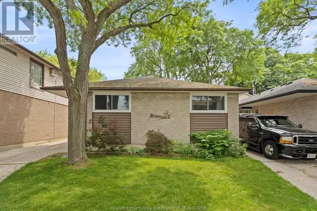 8549 FOXHILL PLACE Windsor, Ontario62854412741763121