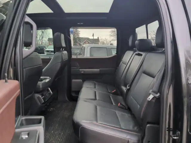 2022 Ford F-150 Lariat 4WD SuperCrew 5.5' Box in Cars & Trucks in Stratford - Image 15