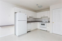 117 REDMOND - 2 BED - HEAT INCLUDED - AVAIL APRIL 15