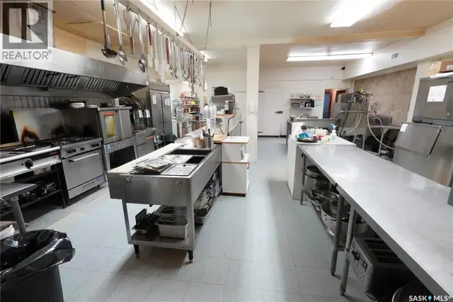 408 MAIN STREET Gravelbourg, Saskatchewan in Commercial & Office Space for Sale in Moose Jaw - Image 17