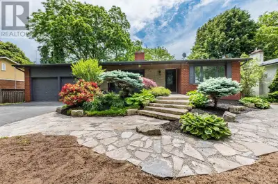1448 WILLOWDOWN ROAD Oakville (SW Southwest), Ontario