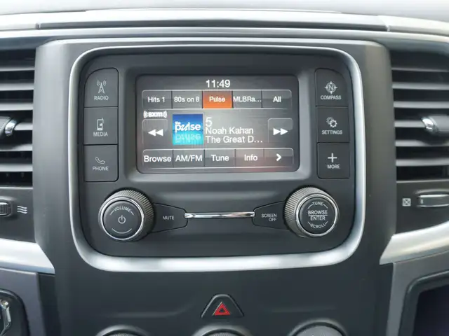 2023 Dodge RAM 1500 SLT Crew Cab - SHORT BED | 4x4 | LOW KMS!!! in Cars & Trucks in Winnipeg - Image 27