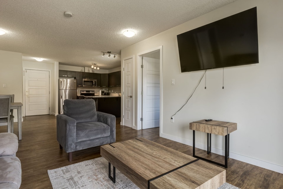 In-suite laundry, walk-in closets, blackout blinds and more 5
