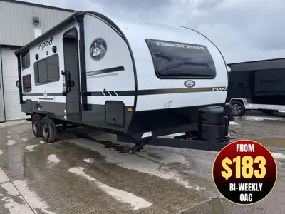 FOREST R-POD 200 FAMILY-FRIENDLY TRAVEL TRAILER WITH MURPHY QUEEN, BUNKS & SLEEPS UP TO 5 Spacious....