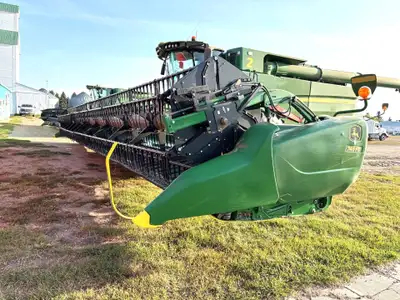 45ft Flex Draper, AWS, Duraflo Reel, DKD, Crop Conveyor Auger, HHS in Rigid, Reel, Draper Feeding Op...