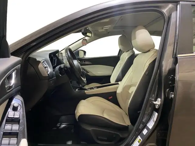 2018 Mazda Mazda3 Sport GT in Cars & Trucks in Calgary - Image 13
