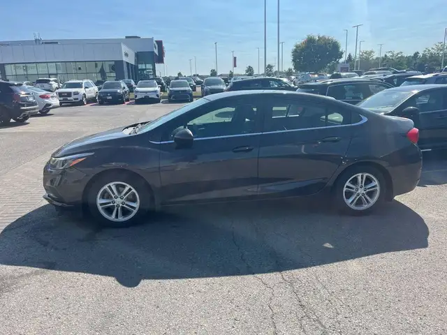 2016 Chevrolet Cruze LT in Cars & Trucks in Oshawa / Durham Region - Image 5