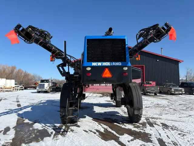 2013 New Holland Guardian SP.365F Sprayer 120 ft Boom #8984 AS in Heavy Equipment in Edmonton - Image 6