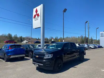 6 cyl, 3.6L, 4x4, auto, traction control, active stability control, abs, power mirror, a/c, tint, cr...