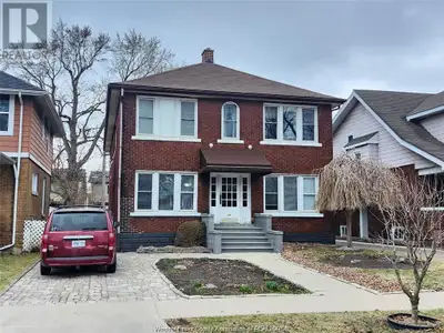 387 PARTINGTON Unit# 2 Windsor, Ontario