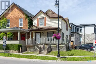 Attention investors! This is your chance to secure a prime mixed-use opportunity in the heart of dow...
