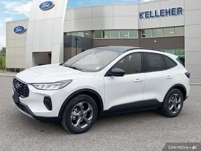 This Ford Escape has a trusty Intercooled Turbo Premium Unleaded I-3 1.5 L/91 engine powering this A...