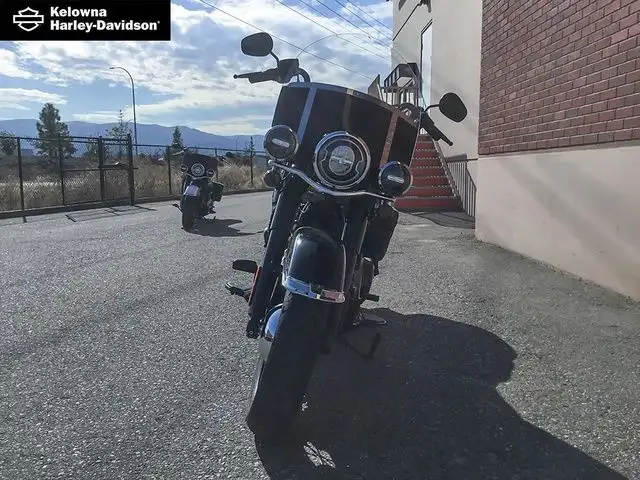 2018 Harley-Davidson FLHC - Softail Heritage Classic in Street, Cruisers & Choppers in Kelowna - Image 3