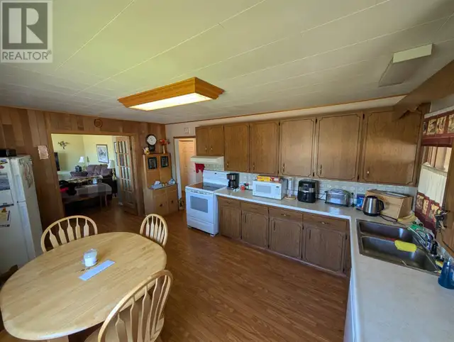 6 Darwin AVE Wawa, Ontario in Houses for Sale in Thunder Bay - Image 9
