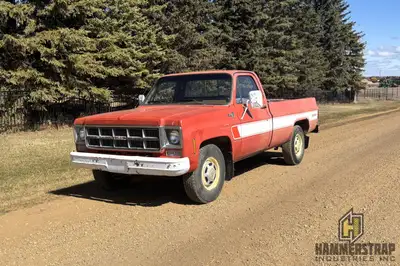 1977 GMC CHEVROLET CHEV CHEVY Sierra 25 2WD Long Box Pickup Truck Chevy 350ci 5.7L V8 engine 4 speed...