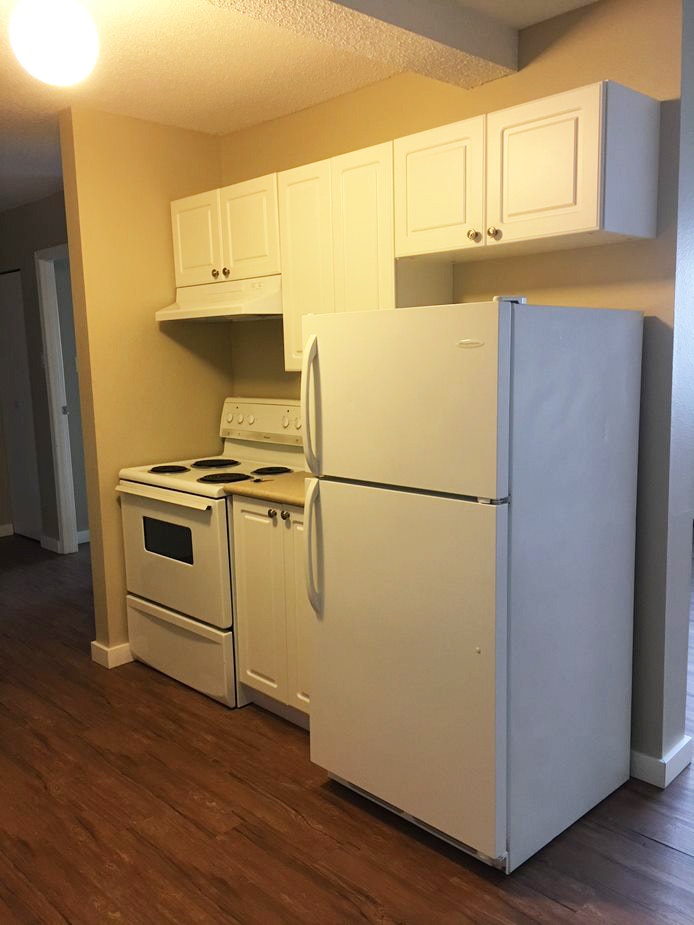 Aurora Pointe - 3 Bedroom 1.5 Bath Apartment for Rent 2