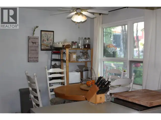 200 5TH  NW Street Nakusp, British Columbia in Houses for Sale in Nelson - Image 7