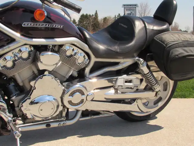 2006 Harley-Davidson VRSC A VRod in Street, Cruisers & Choppers in Leamington - Image 20