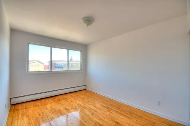 4 1/2 Verdun Metro Lasalle ou de l'Église in Long Term Rentals in City of Montréal - Image 13