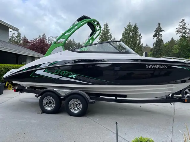2018 YAMAHA 212X (FINANCING AVAILABLE) in Powerboats & Motorboats in Cambridge - Image 4