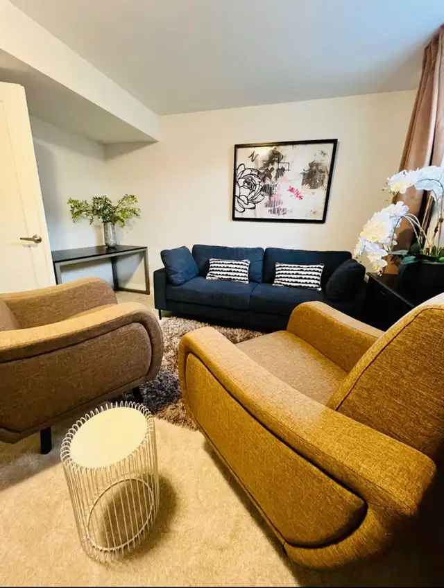 Private Room For Rent (Large)