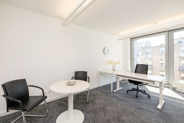 All-inclusive access to coworking space in Keele Street in Commercial & Office Space for Rent in City of Toronto