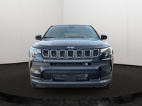 Cloth Low-Back Bucket Seats, Heated Front Seats, 8.4 Touchscreen Display, Apple Carplay, Google Andr... (image 6)