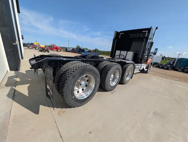2015 KENWORTH T880 in Heavy Trucks in Saskatoon - Image 7