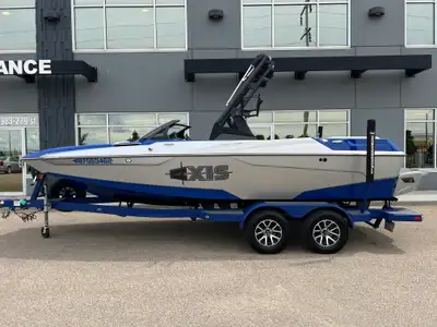 PRE-OWNED 2020 Axis A20 Boat, Malibu Monsoon M5Di Engine with 93 Hours, on a Tandem Axle Malibu Boat...
