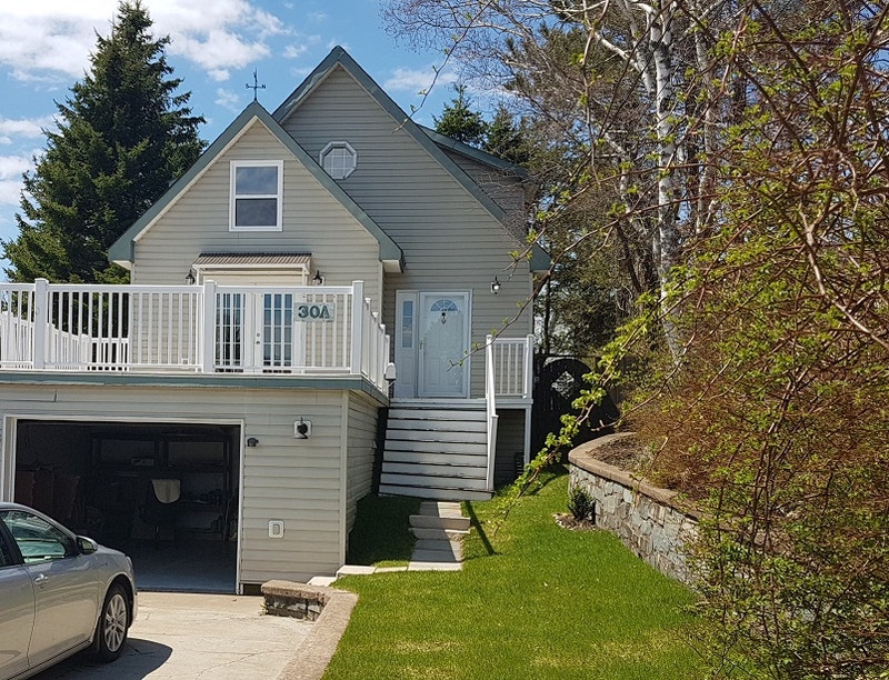 Wildwood Beautiful 3 Bedroom home in Cole Harbour! Long Term