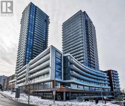 Large 1 Bedroom Suite With 10' Ceilning, 1 Parking, 1 Locker And A Spacious Balcony! Open Concept La...